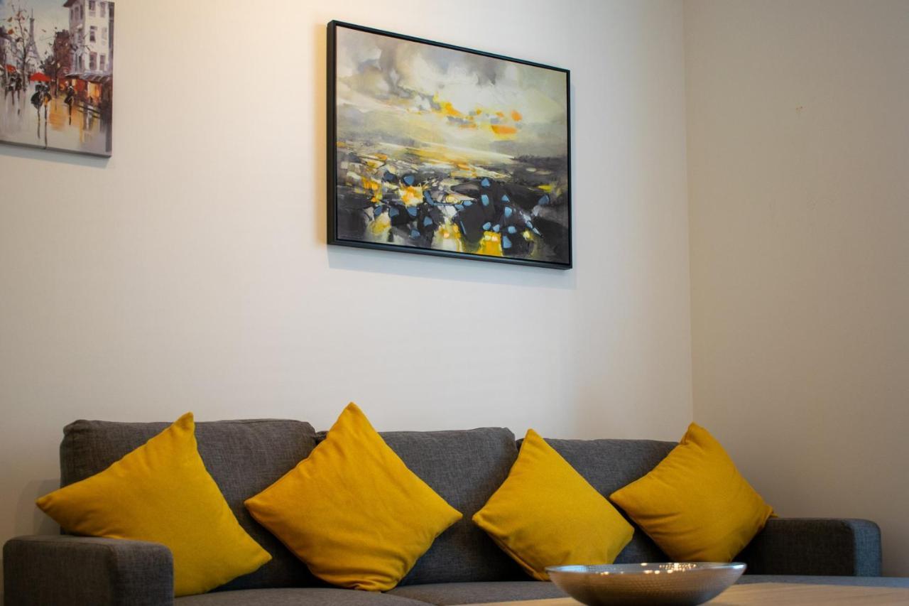 Beautifully Renovated Apartment -Central Единбург Екстериор снимка